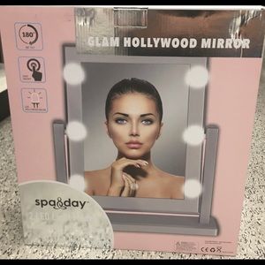 Glamourous Led Hollywood Mirror